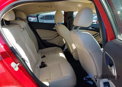 2017 Mercedes-Benz Gla 250 из США, поврежденный, VIN WDCTG4EB7HJ331829